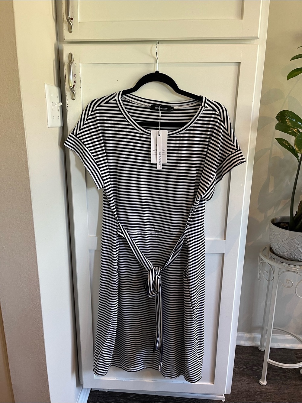 NWT Black & White Striped Tie-Front Midi Dress